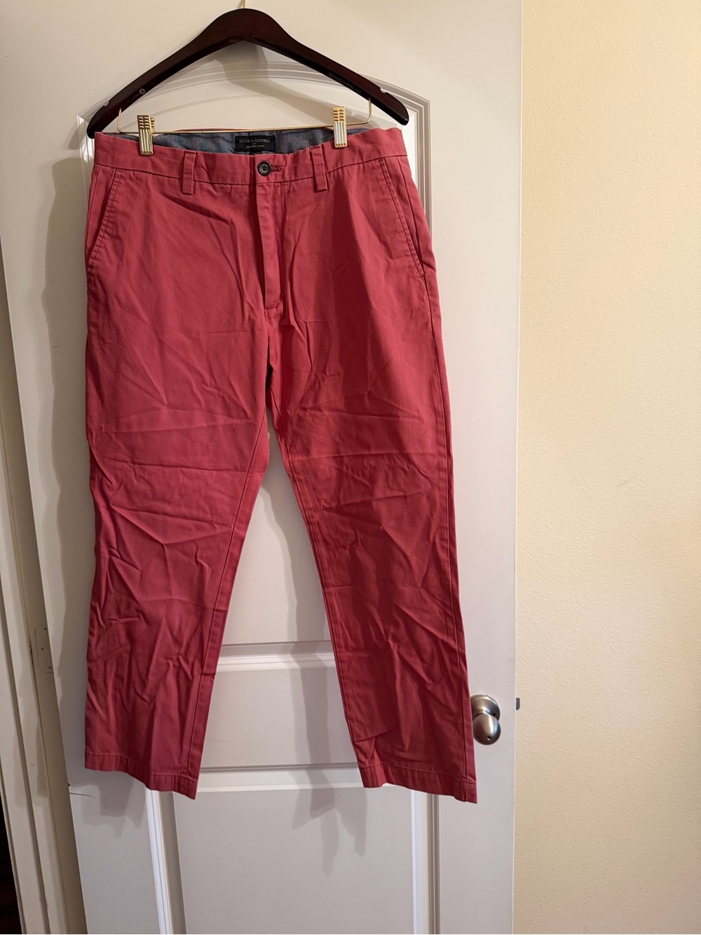 Banana Republic Men's Chinos in Rose